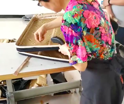 包袋剪线效果视频